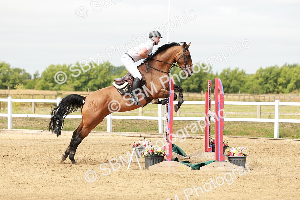 SBM_016898 - Class 20 - Senior Newcomers - 1.10m