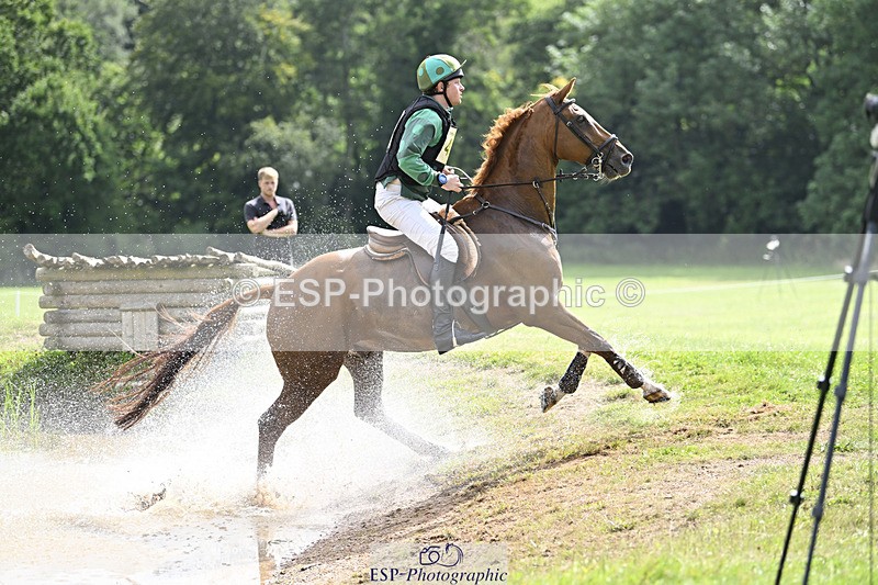 240804-104136-10623 - 406-Harry_Rowcliffe-22_CARROT_GOLD