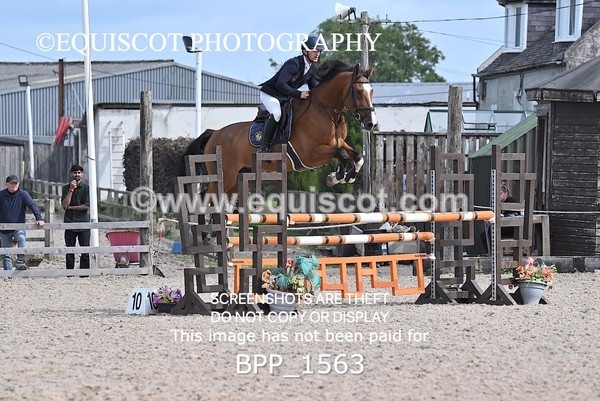 BPP_1563 - CLASS 8 Senior Newcomers/ 1.10m Open