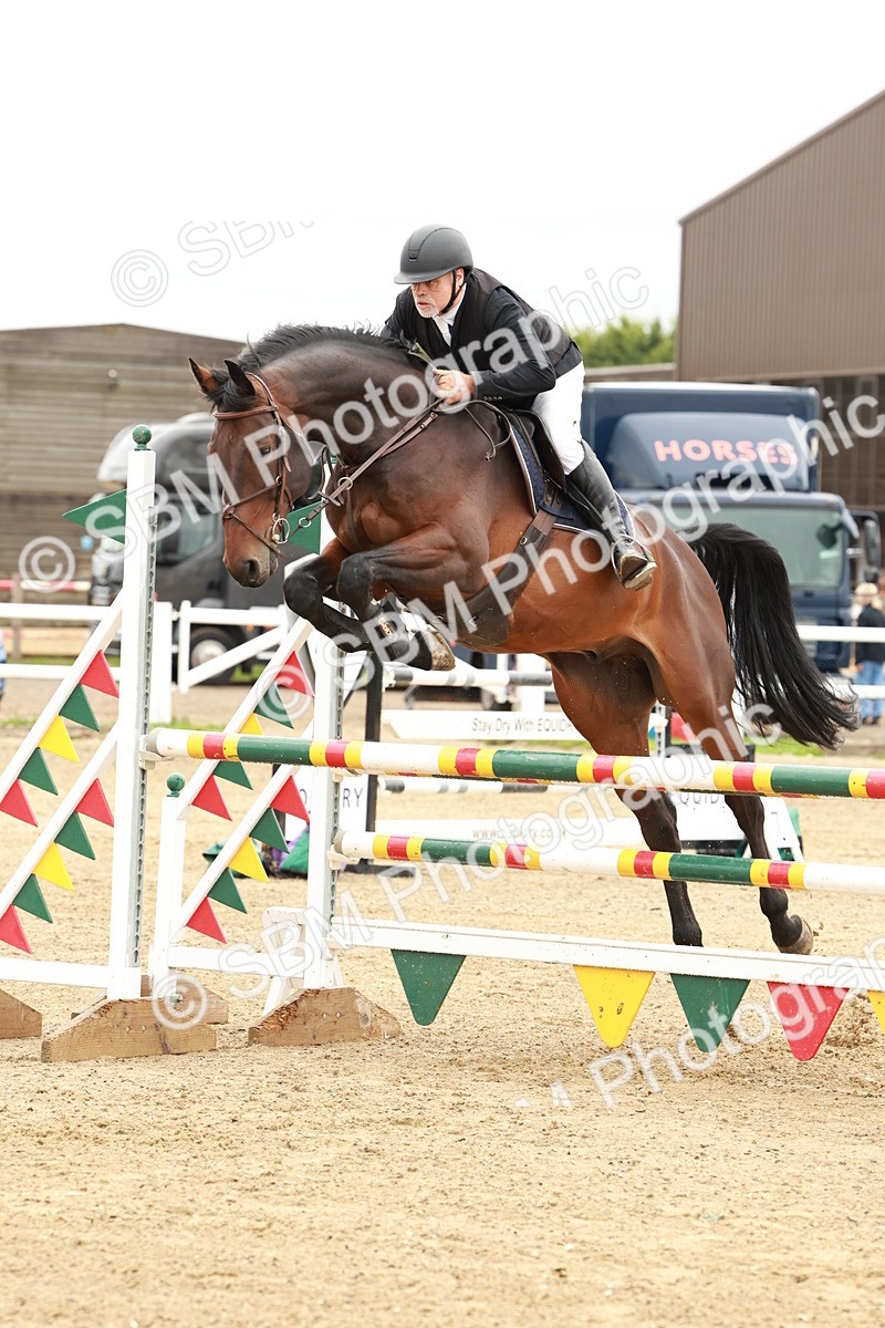 1I0A7692 - Class 4 - Senior Newcomers 1.10m