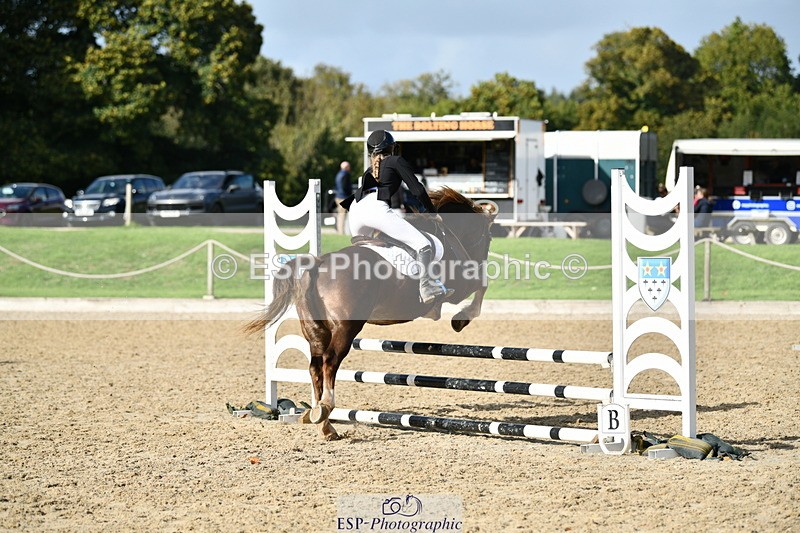 251004A-145656-01589 - Classes 8 & 9 70cm