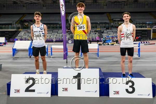 SenInd26-810831 - Medals