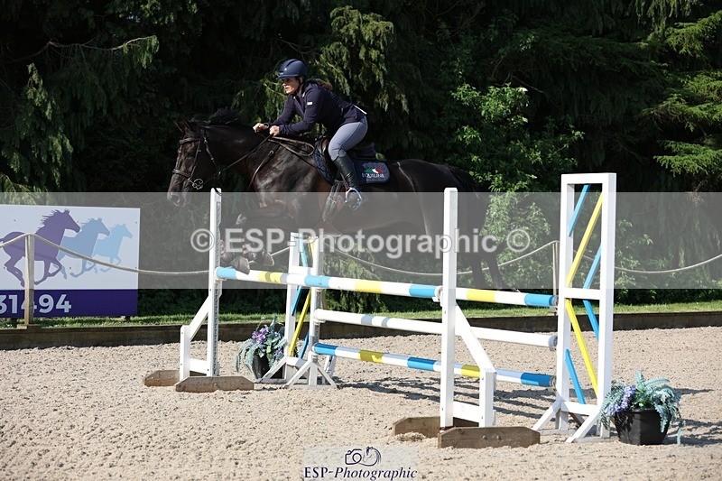 230513-090418-03334 - Cls 18 Snr 1.05m Open