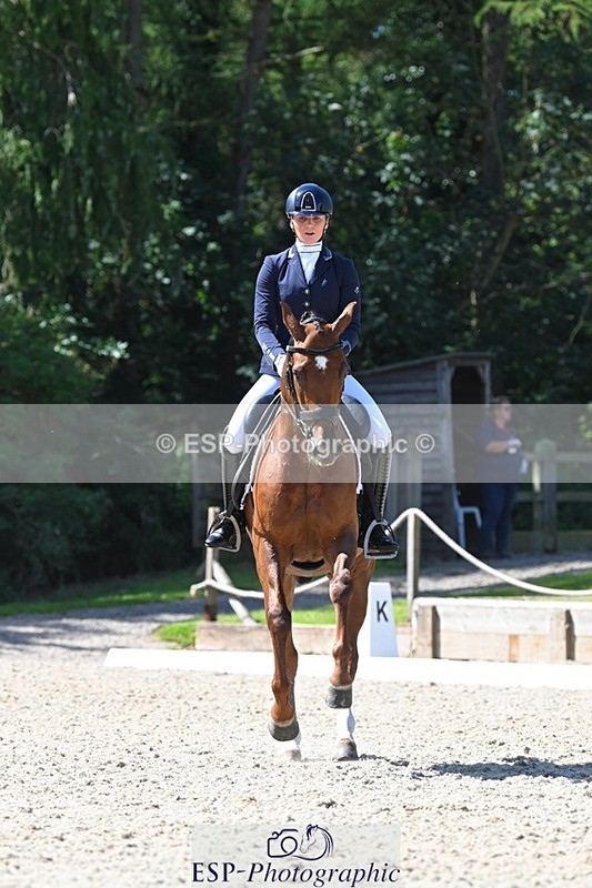 230811-115527-01116 - Cls 4 Adv Medium Silver