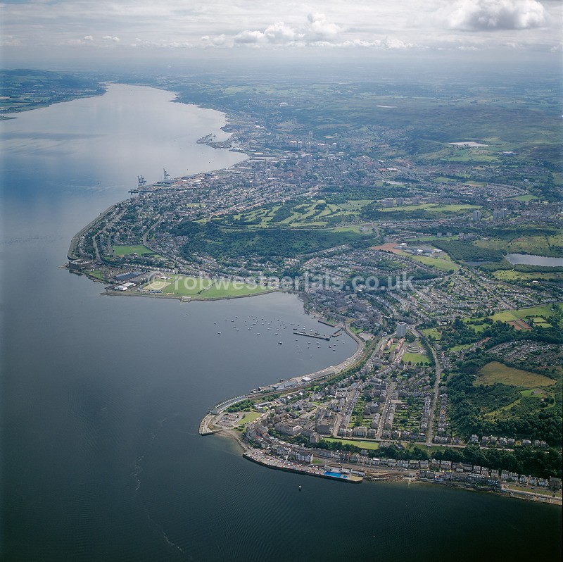 A00123A Gourock and Greenock on the River Clyde in 2001 - Settlements, infrastructure and attractions