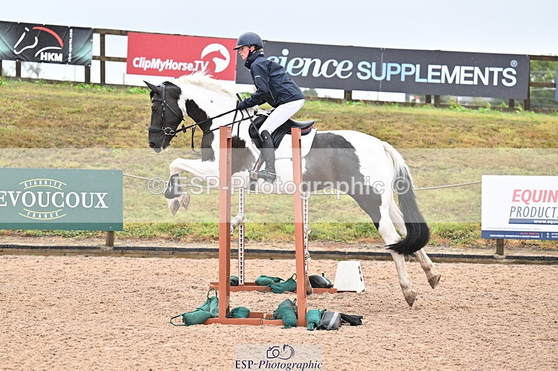 250827B-110533-00256 - Clear Round & Cls 1 Brit Nov 90cm