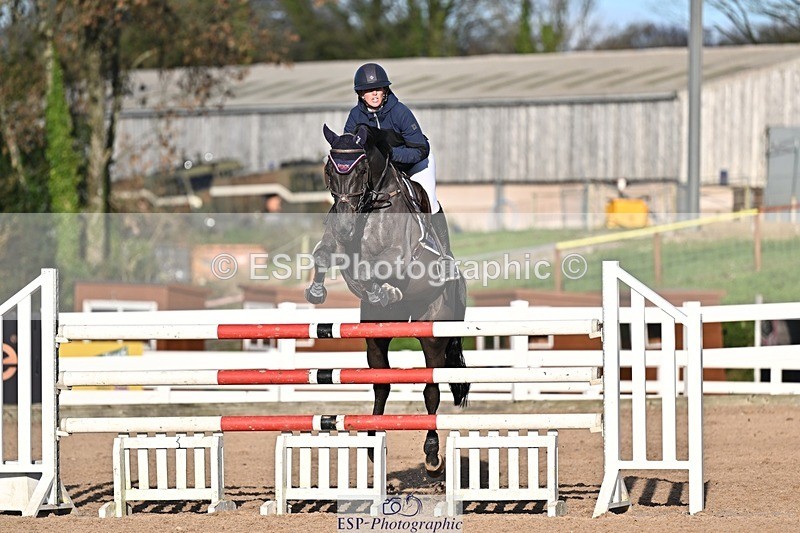 251119-140754-00507 - Cls 5 Foxhunter and 1.20m Open