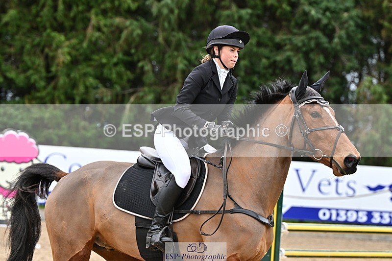 250201A-120537-00586 - Cls 02 Local Horse 100cm