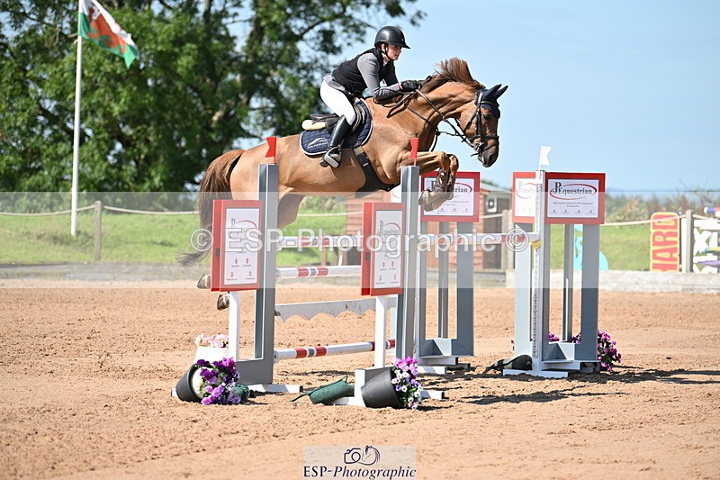 240718A-102807-04518 - Cls 1, 3 Star Small Tour 1.35m