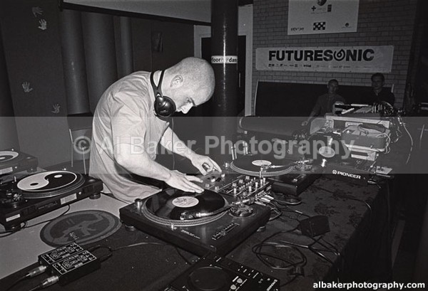 07 plus-one - Counter Culture @ Contact Futuresonic 10.06.00