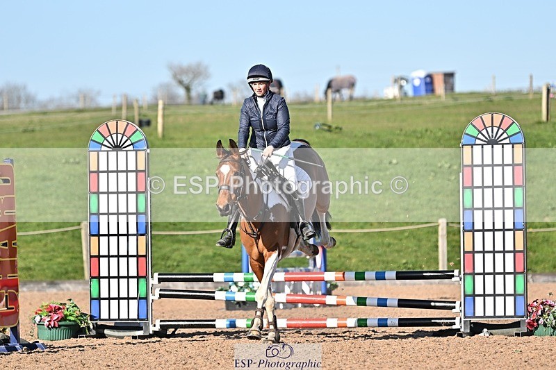 250401-170820-00277 - 70cm classes