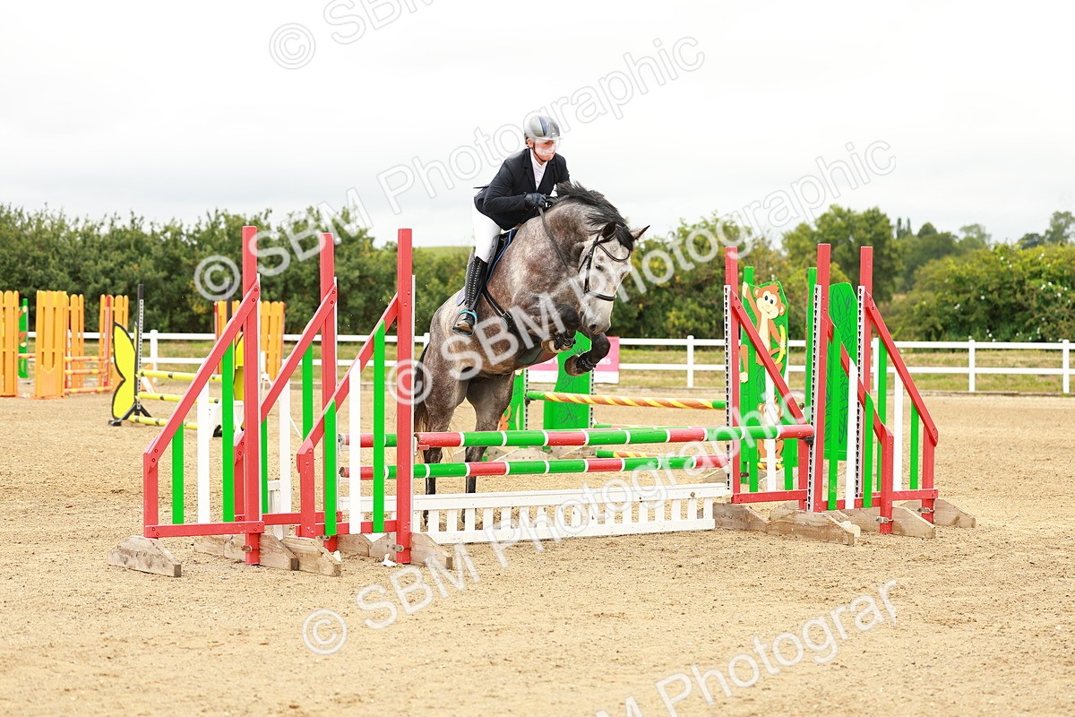 SBM_001521 - Class 8 - Clear Round