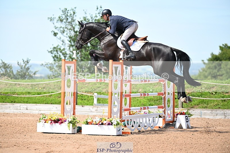 240718A-114327-04853 - Cls 1, 3 Star Small Tour 1.35m