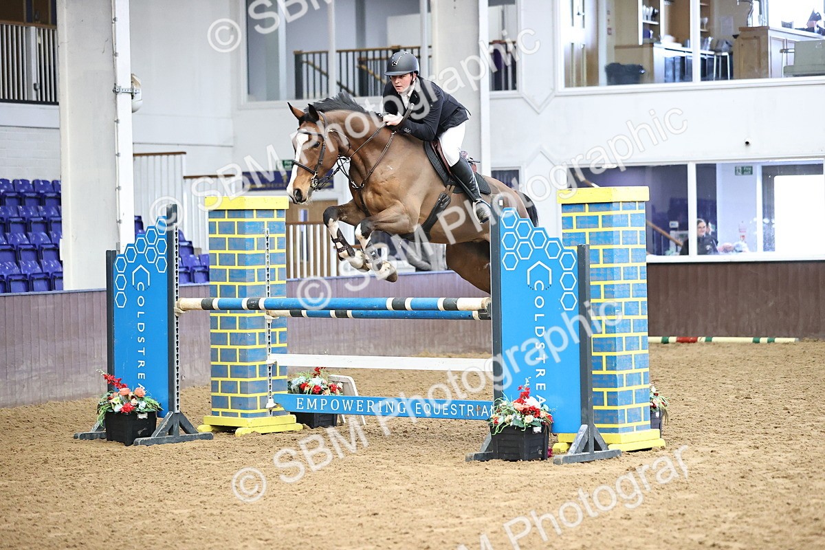 SBM_005911 - Class 16 - Senior Newcomers - 1.10m Open