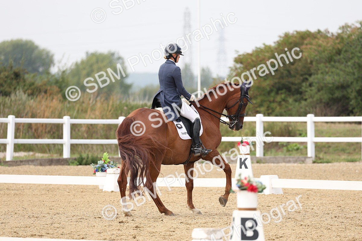 SBM_007527 - Class 9 - FEI INT I - 14.57-15.45