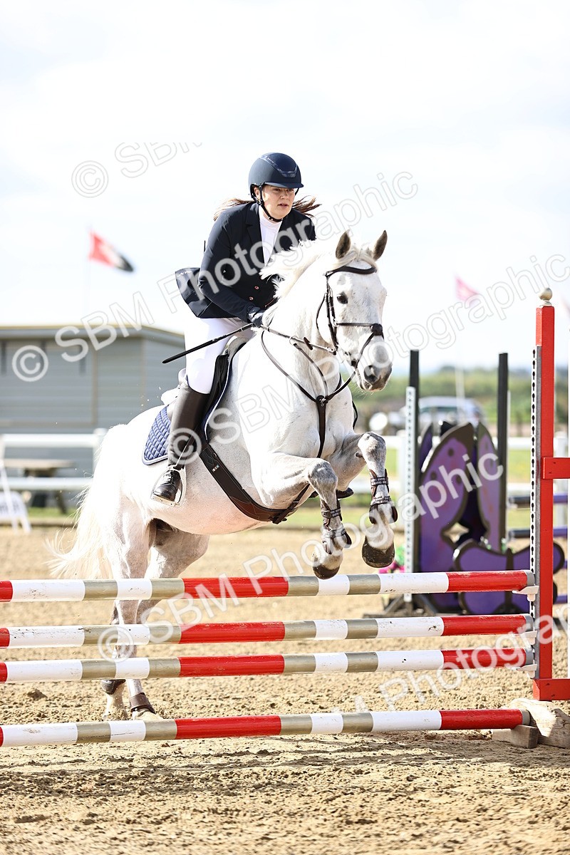 SBM_001725 - Class 8 - Clear Round