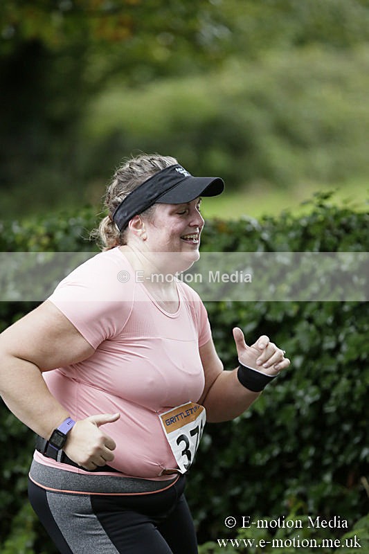 CAD131019-1639 - Cadence Events Grittleton 10km 13/10/19