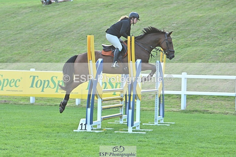 230909-182243-08074 - Cls 14 Snr 1m Derby