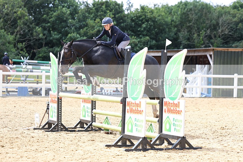 3E7A0183 - Class 9: Senior British Novice/90cm open