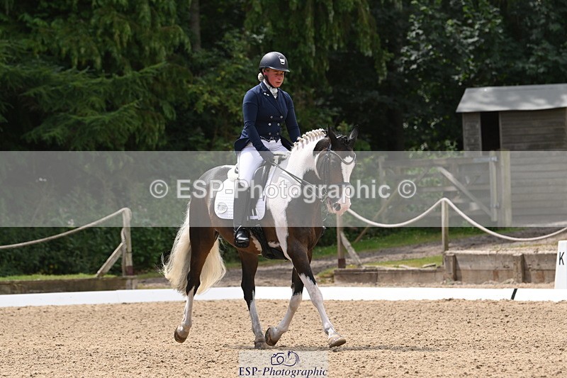 250720A-124111-10441 - 164-Dominique.Kinnaird-Perry-Pallas.Vanquish