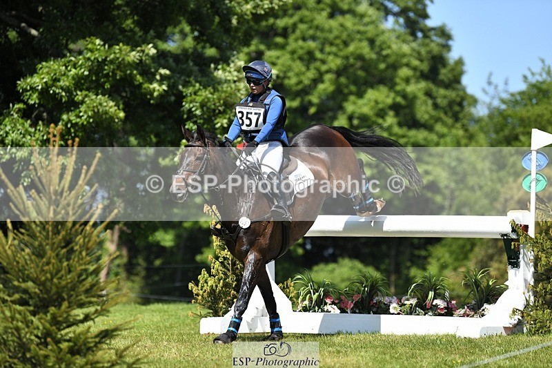 230527-144641-10545 - 357-VIVENDI_HERO-Saffron_Cresswell-XC