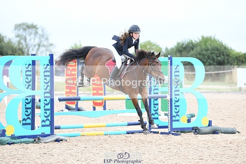 250807-133717-01222 - 90cm Round 2