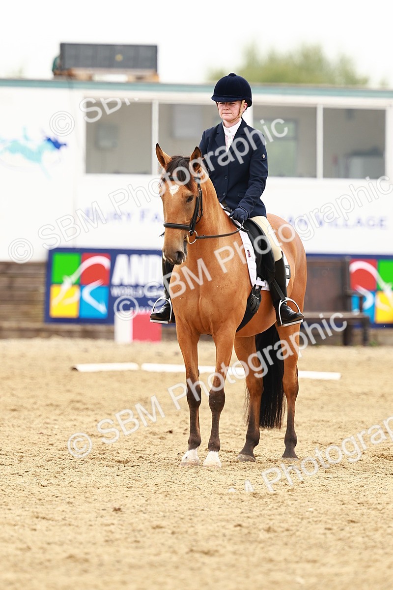 SBM_001049 - Class 6 - Novice 4