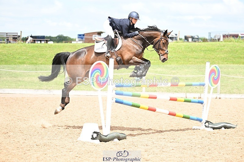 250611-135806-00752 - Cls 6 Snr Foxhunter & 1.20m Open