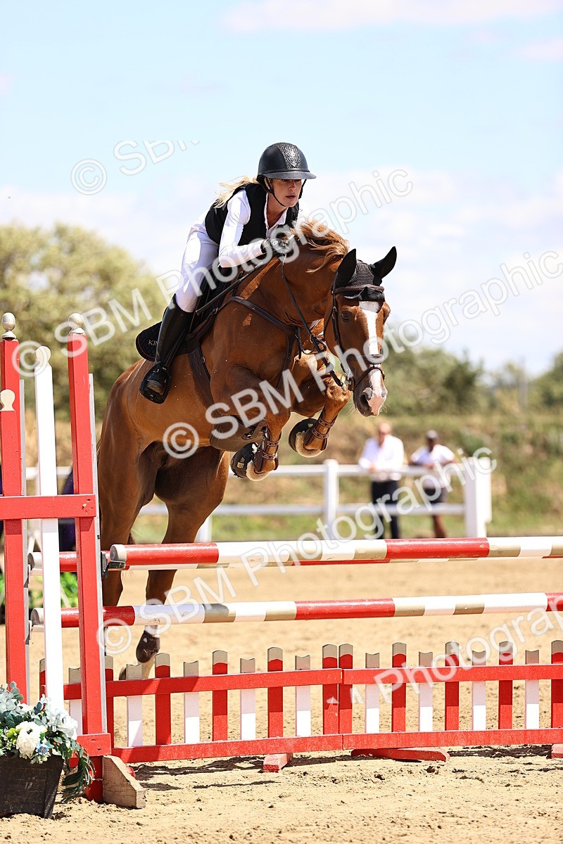 SBM_014416 - Class 15 - Senior Newcomers - 1.10m Open