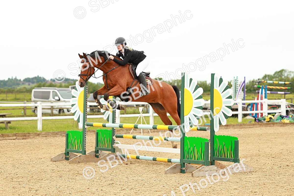 SBM_001558_Class 3 - Senior Discovery - 100m - Chloe F