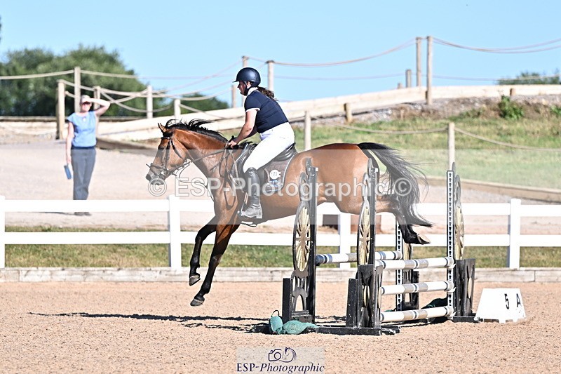 250708A-173038-00243 - 80cm Classes