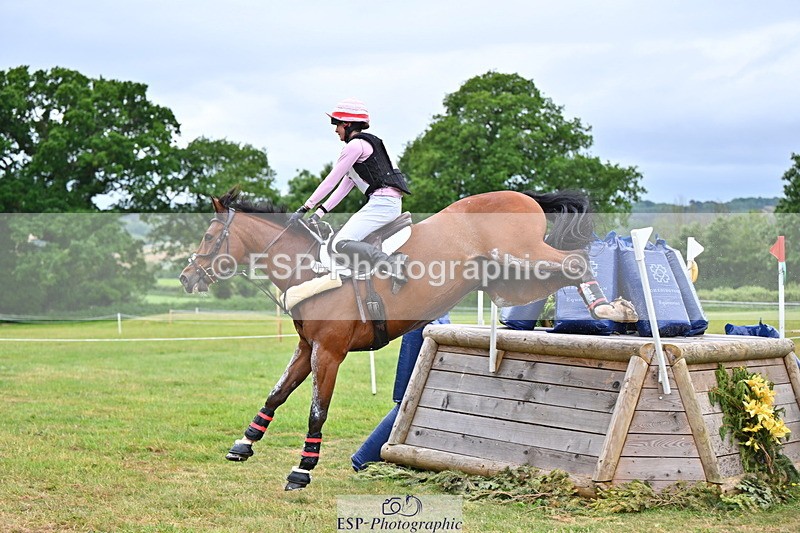 250524A-094612-08794 - A-009-Clementine.Crosthwaite.Eyre-LYJADOR