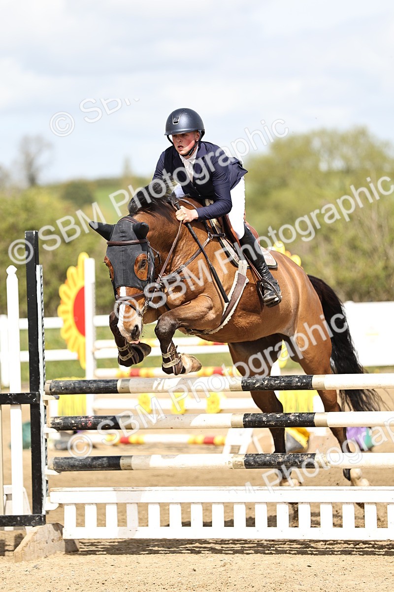 SBM_001106 - Class 4 - Senior Newcomers - 1.10m