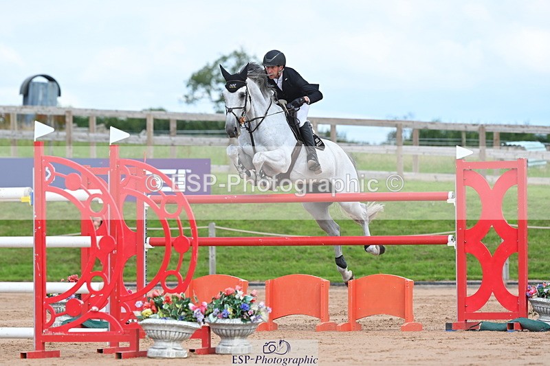 230721A-154024-07359 - Cls 10, 2 Star Big 1.45m Start to break