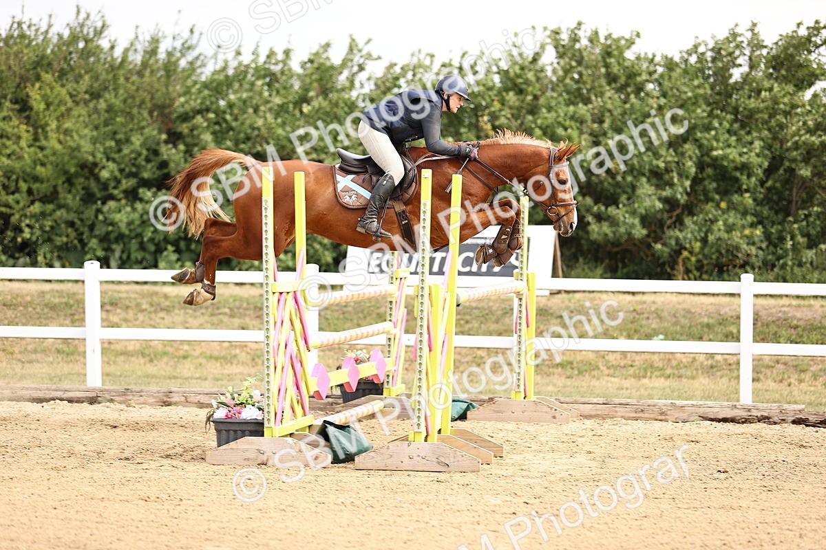 SBM_009592 - Class 8 - Senior Newcomers - 1.10  Open