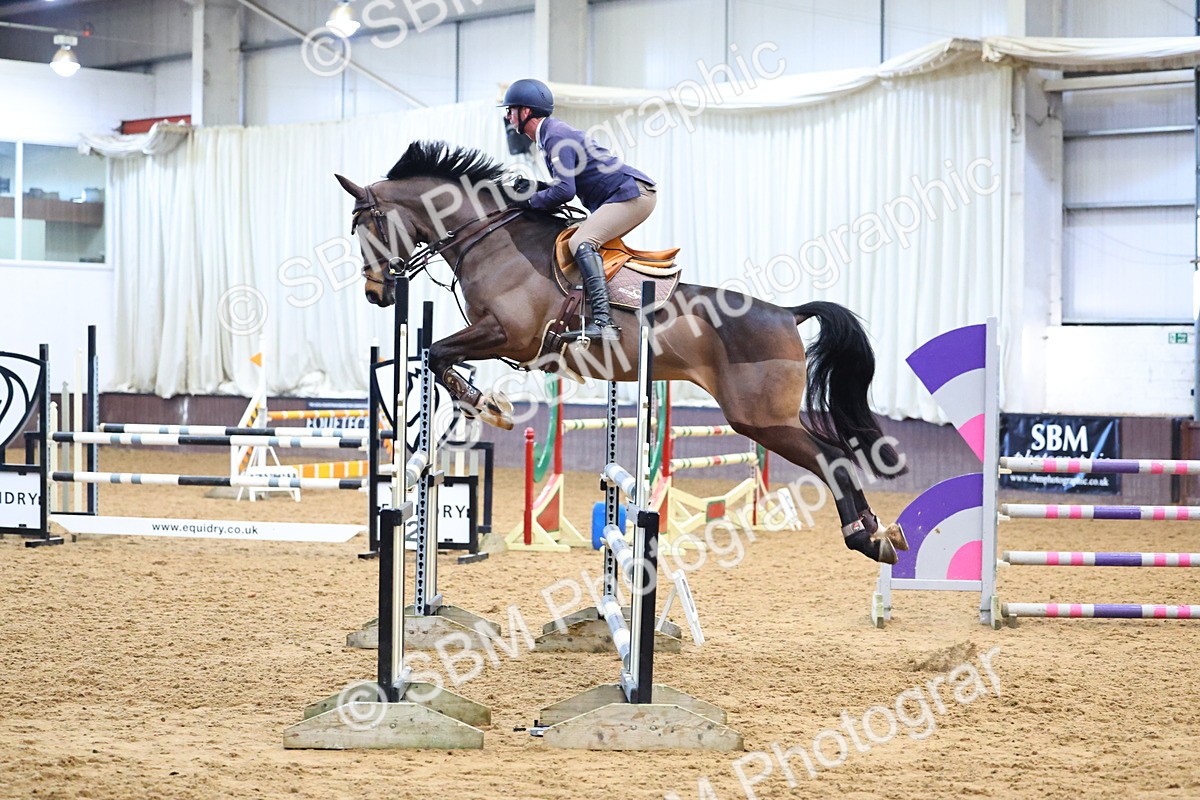 SBM_001013 - Class 4 - Senior Newcomers - 1.10m