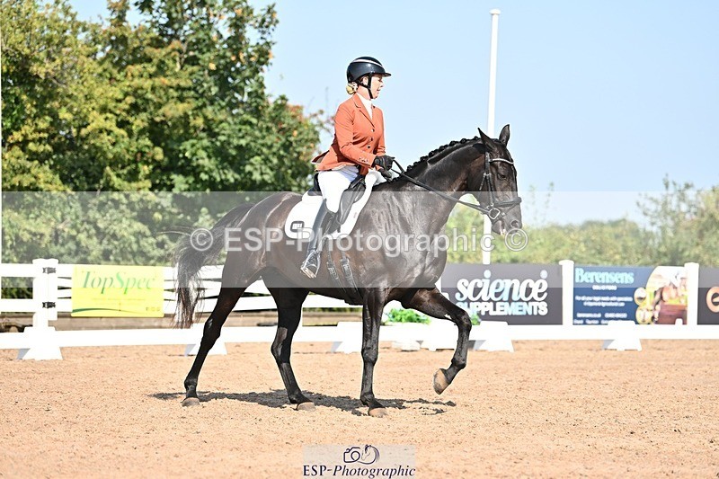 250816-102658-03138 - 118-Charlotte.DickerDevaldi's.Kiss