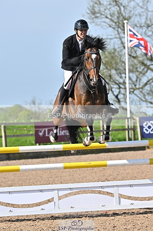 240509A-093644-00608 - Cls 8 Foxhunter