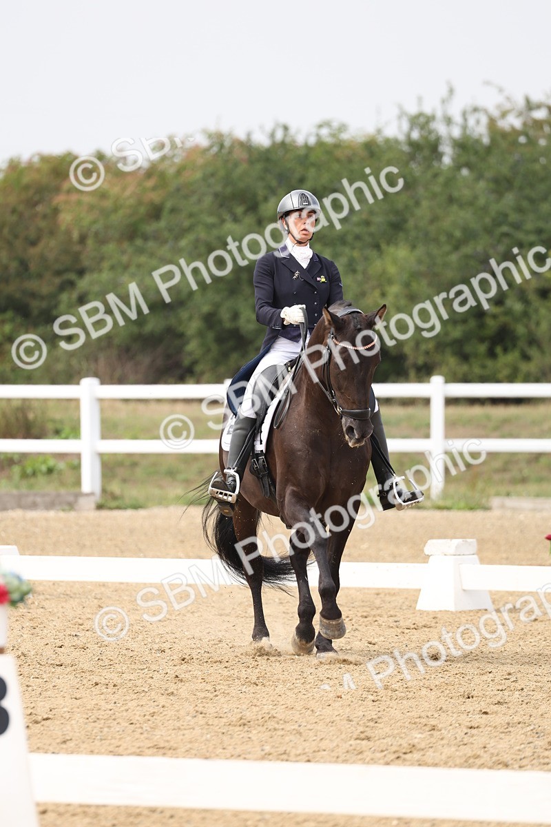 SBM_007560 - Class 9 - FEI INT I - 14.57-15.45