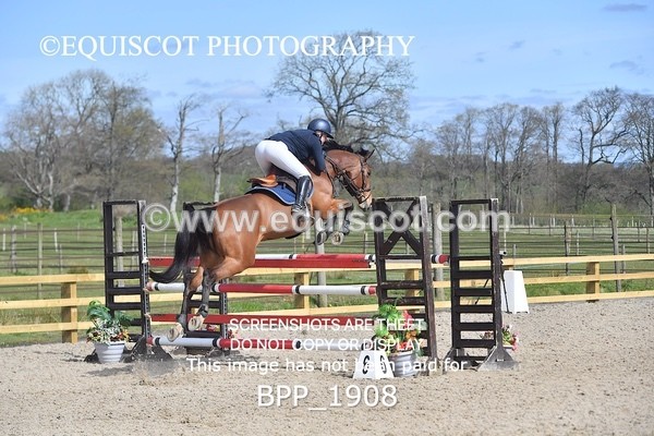BPP_1908 - CLASS 20 SUN RHS Foxhunter Championship Qualifier