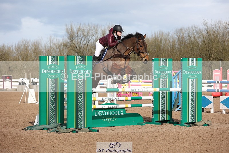 240223A-113107-00885 - Cls 4 Snr 1.05m Open