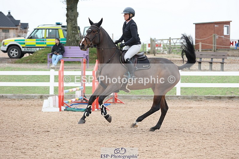 241101A-114816-01501 - FRI Cls 5 Newcomers and 1.10m Open