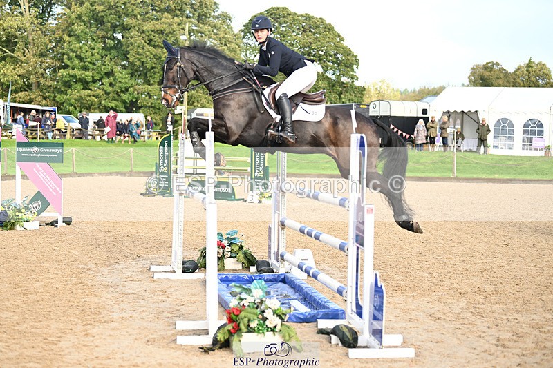 241025-100258-05282 - 130-Imogen.White-BE.TOUCHABLE