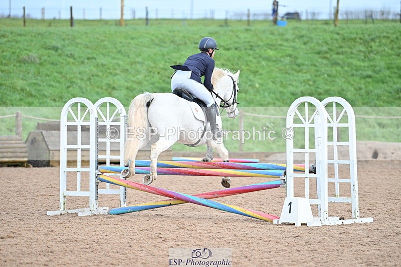 231203A-113356-00866 - Cls 16+17 Club and Schools 80cm