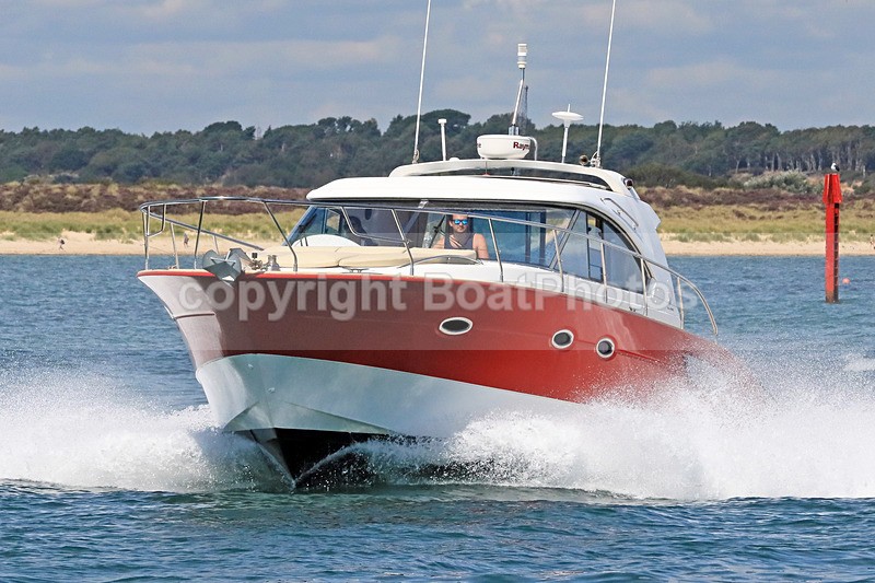 170813 KNOT 4 GIRLS - BENETEAU 1Y3A4311 - Motorboats - Hardtop
