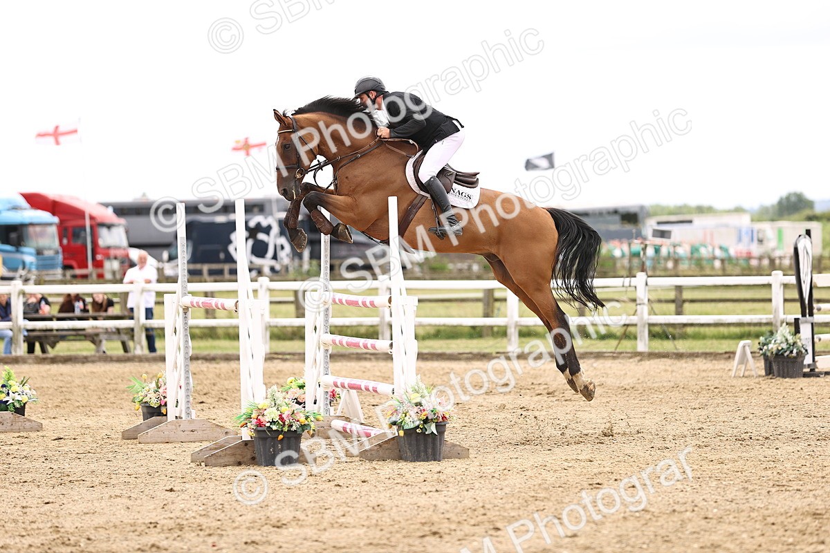SBM_003687 - Class 22 - Senior Foxhunter 1.20m