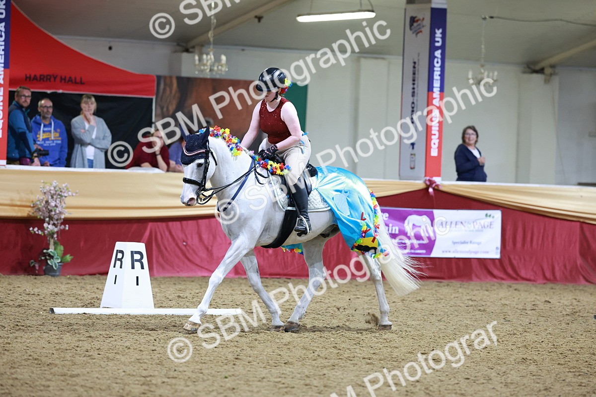 SBM_10113 - Class 62 - Strictly Fancy Dress-Age