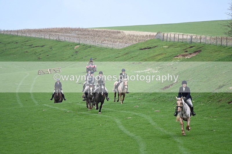 WJ6_9273 - Line Three