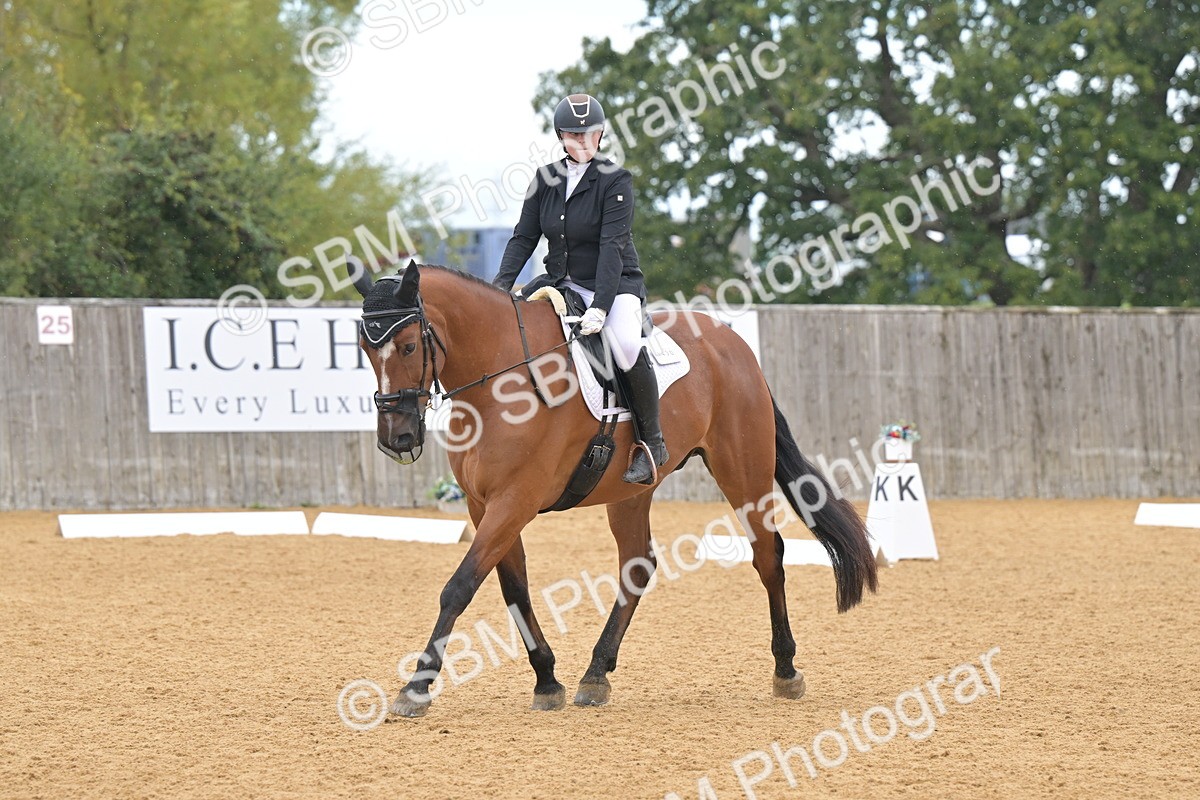 SBM_03860 - D2 - Small Tour Championship Intro 2