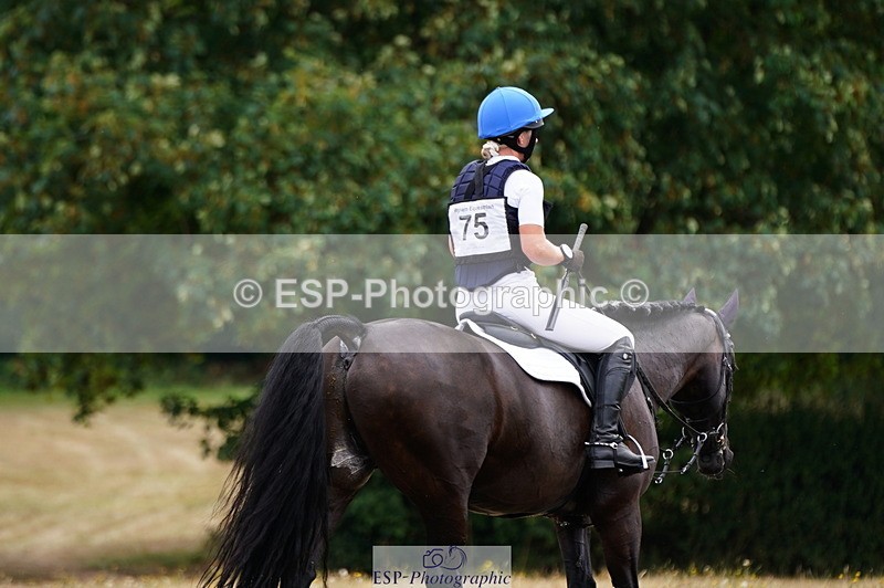 250802A-122034-03968 - B-075-Laura.Pritchard-SILKY